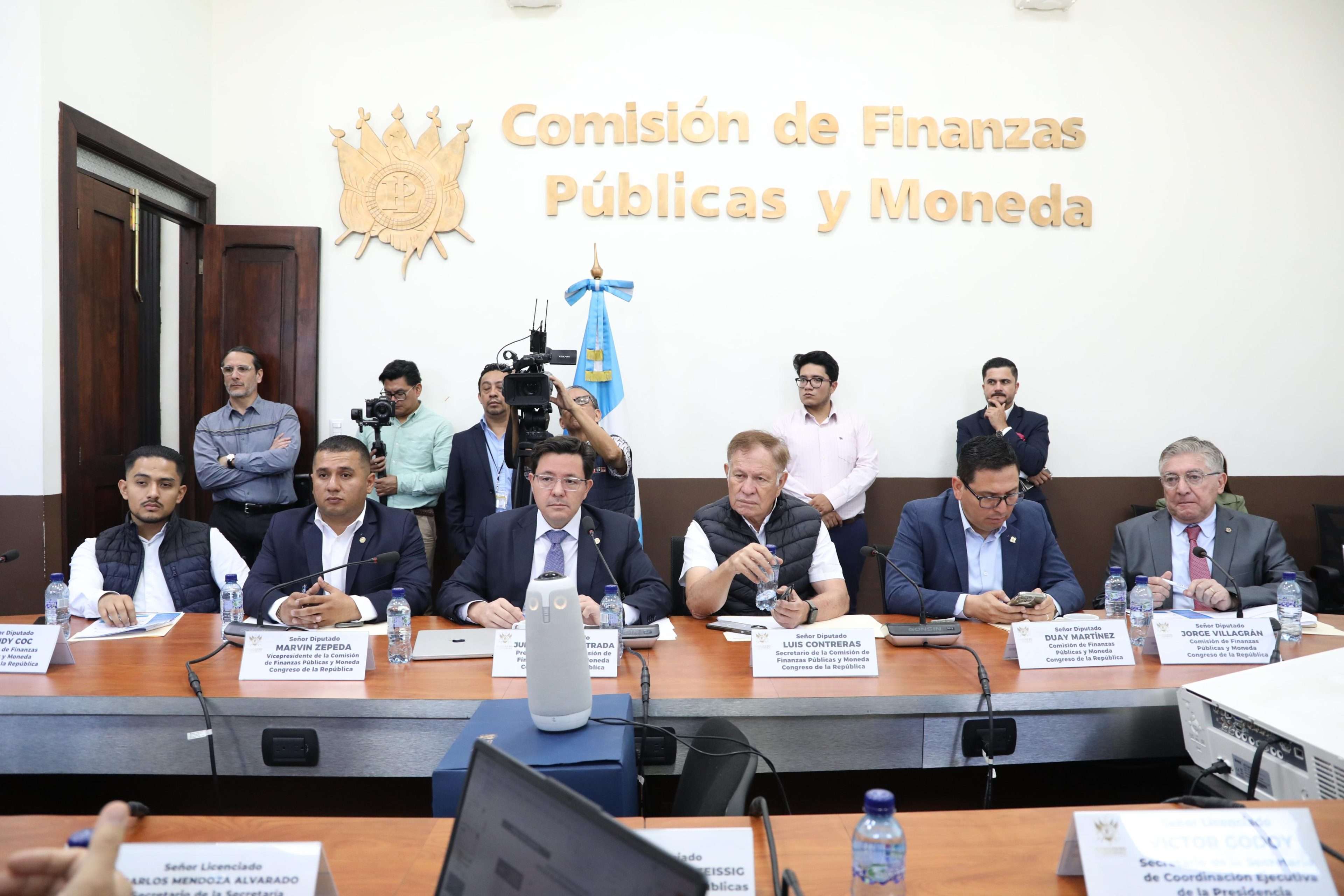 Advierten que Secretarías de Estado tienen limitaciones estructurales para ejecutar proyectos