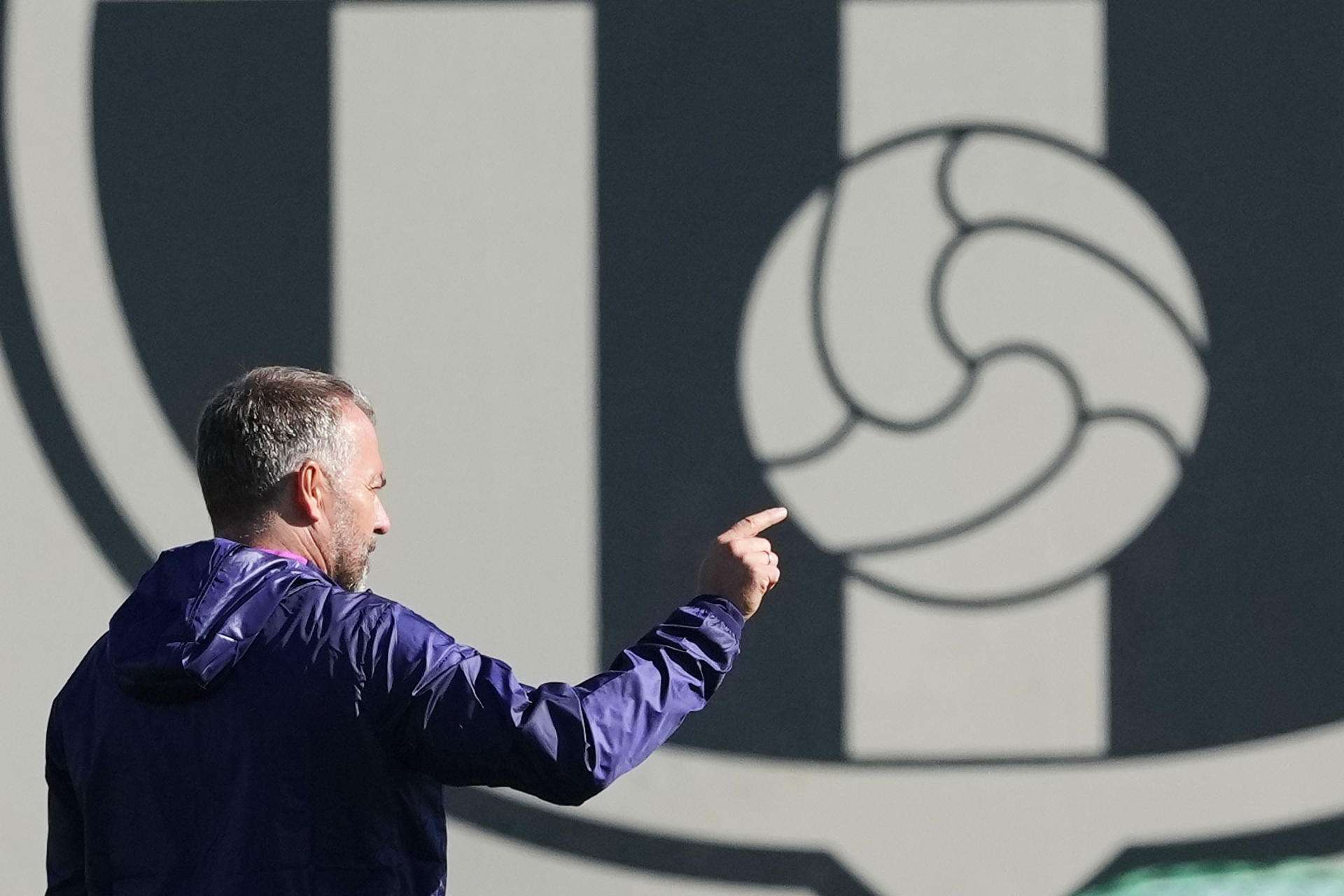 El entrenador del FC Barcelona, Hansi Flick, en foto de archivo de Alejandro García. EFE