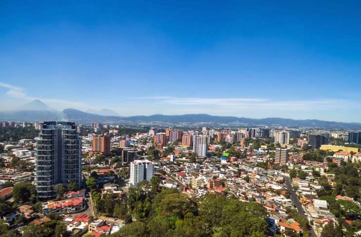 Guatemala despierta entre nubes caprichosas y un calorcito engañoso