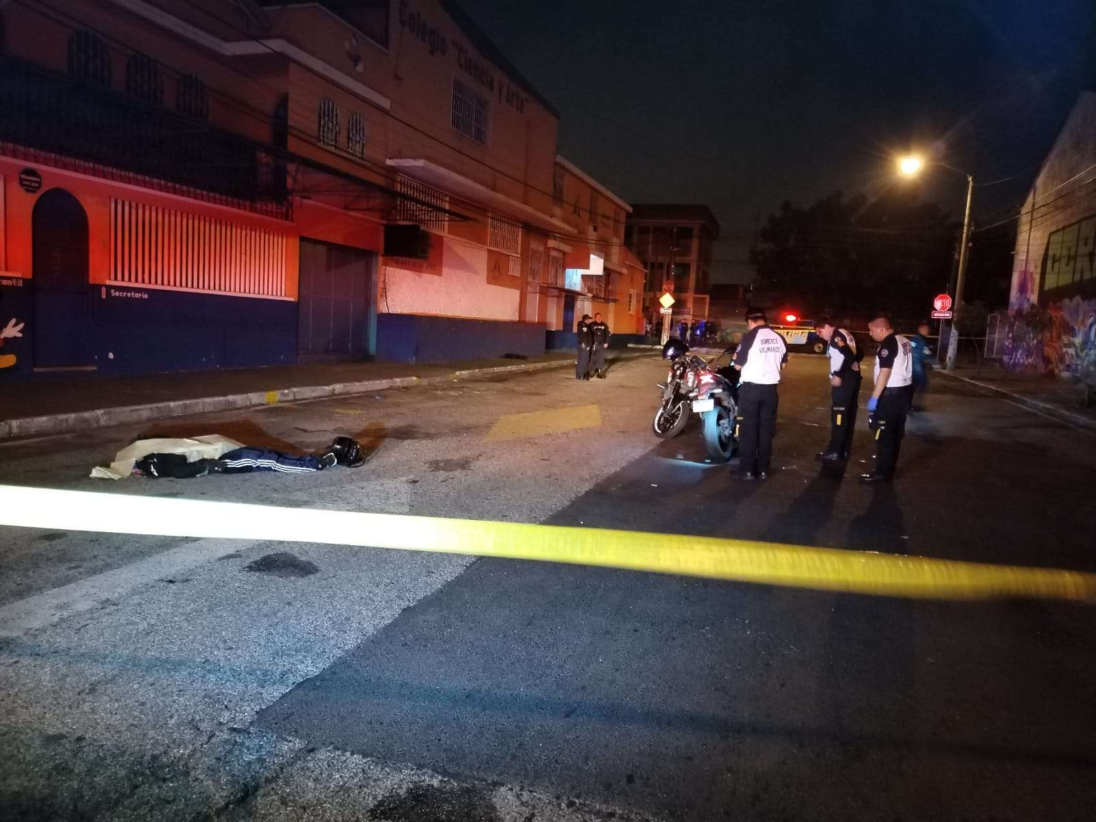 Hombre es asesinado durante aparente intento de robo
