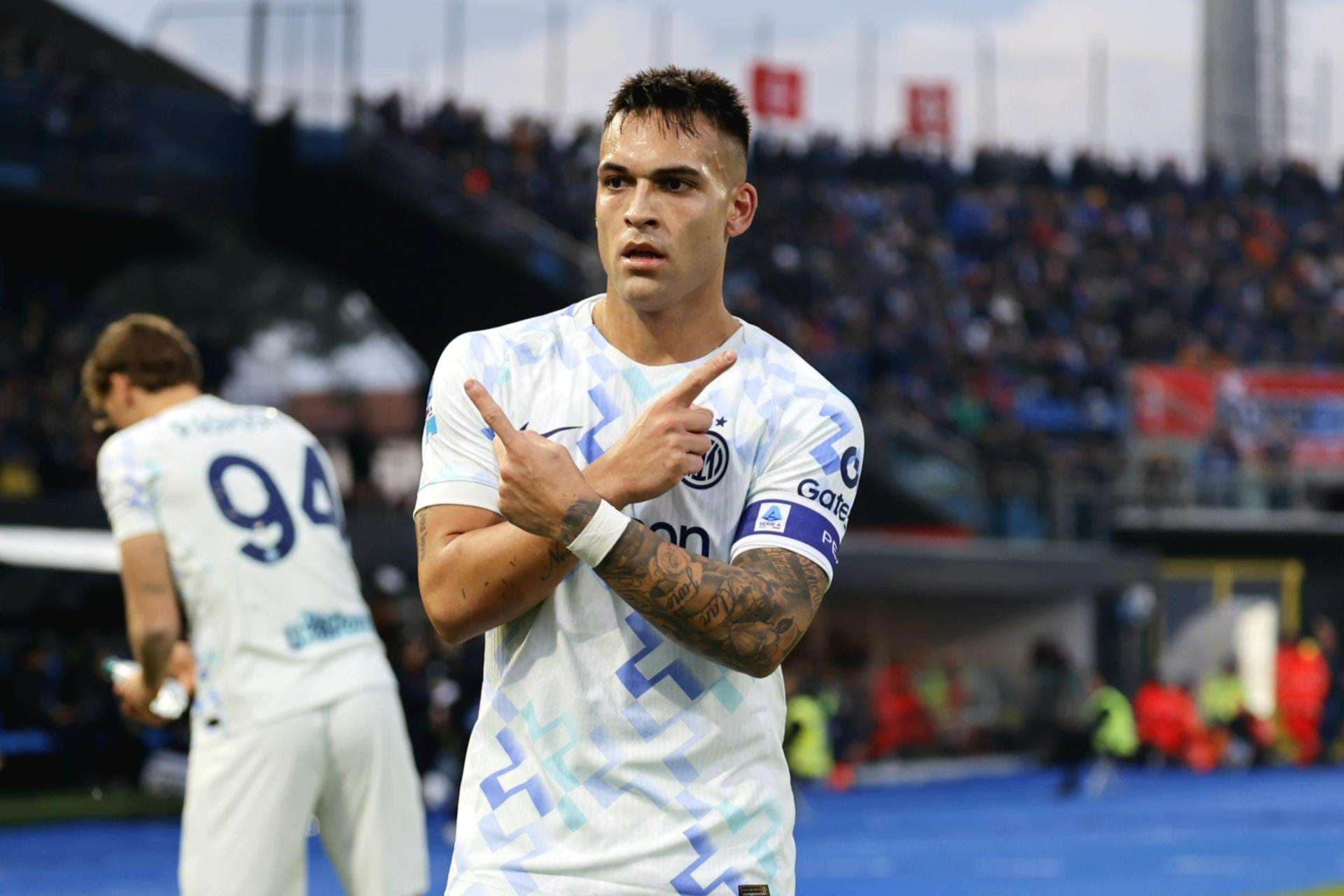 El jugador del Inter Lautaro Martinez celebra el 0-1durante el partido de la Serie A que han juagdo Pisa SC e Inter en el Arena Garibaldi stadium de Pisa, Italia. EFE/EPA/ENRICO MATTIA DEL PUNTA
