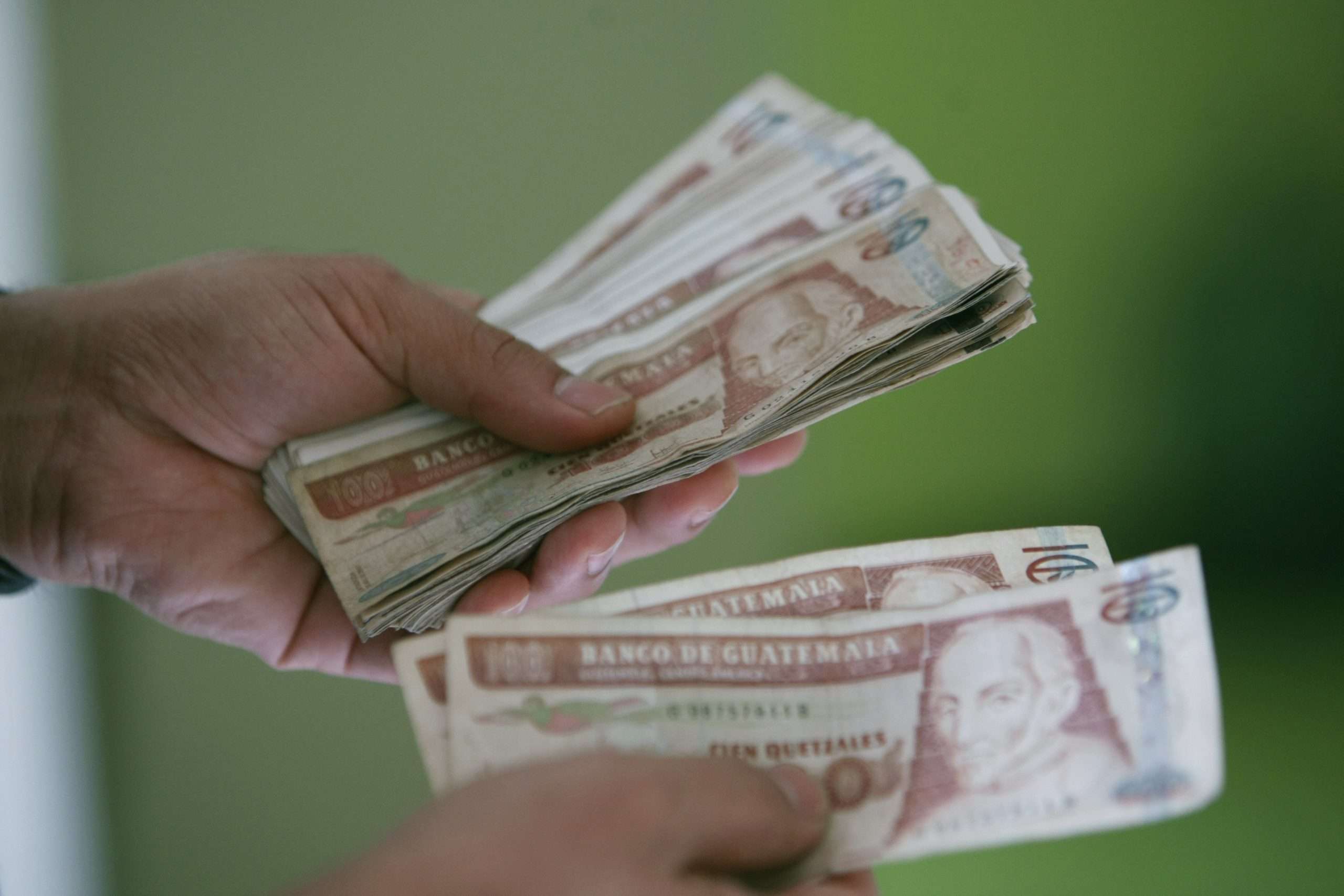 El costo político de no aprobar la ley contra el lavado de dinero