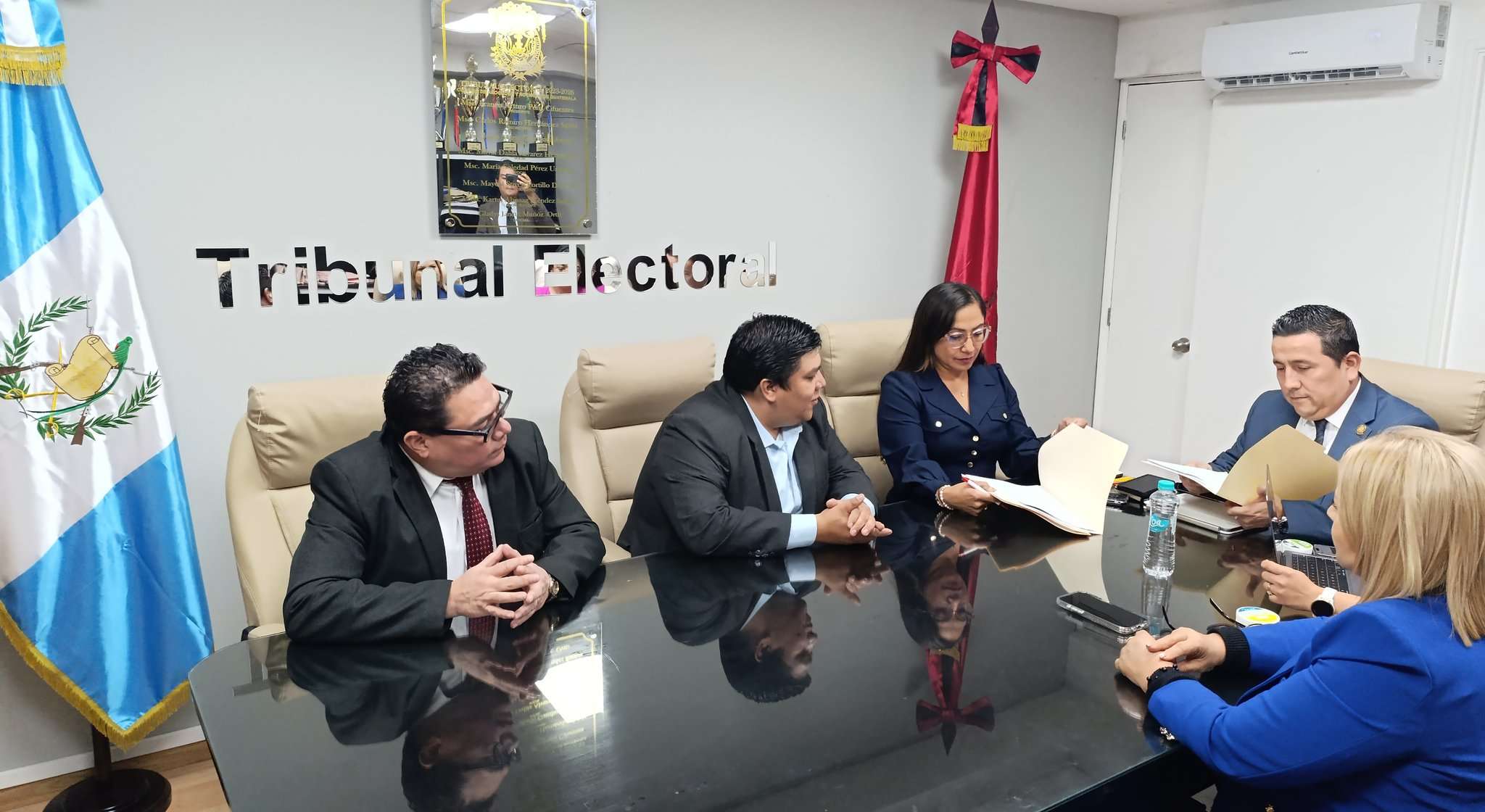 ¡Se enciende la elección en el CANG! Conoce a los primeros abogados inscritos para la postuladora del TSE