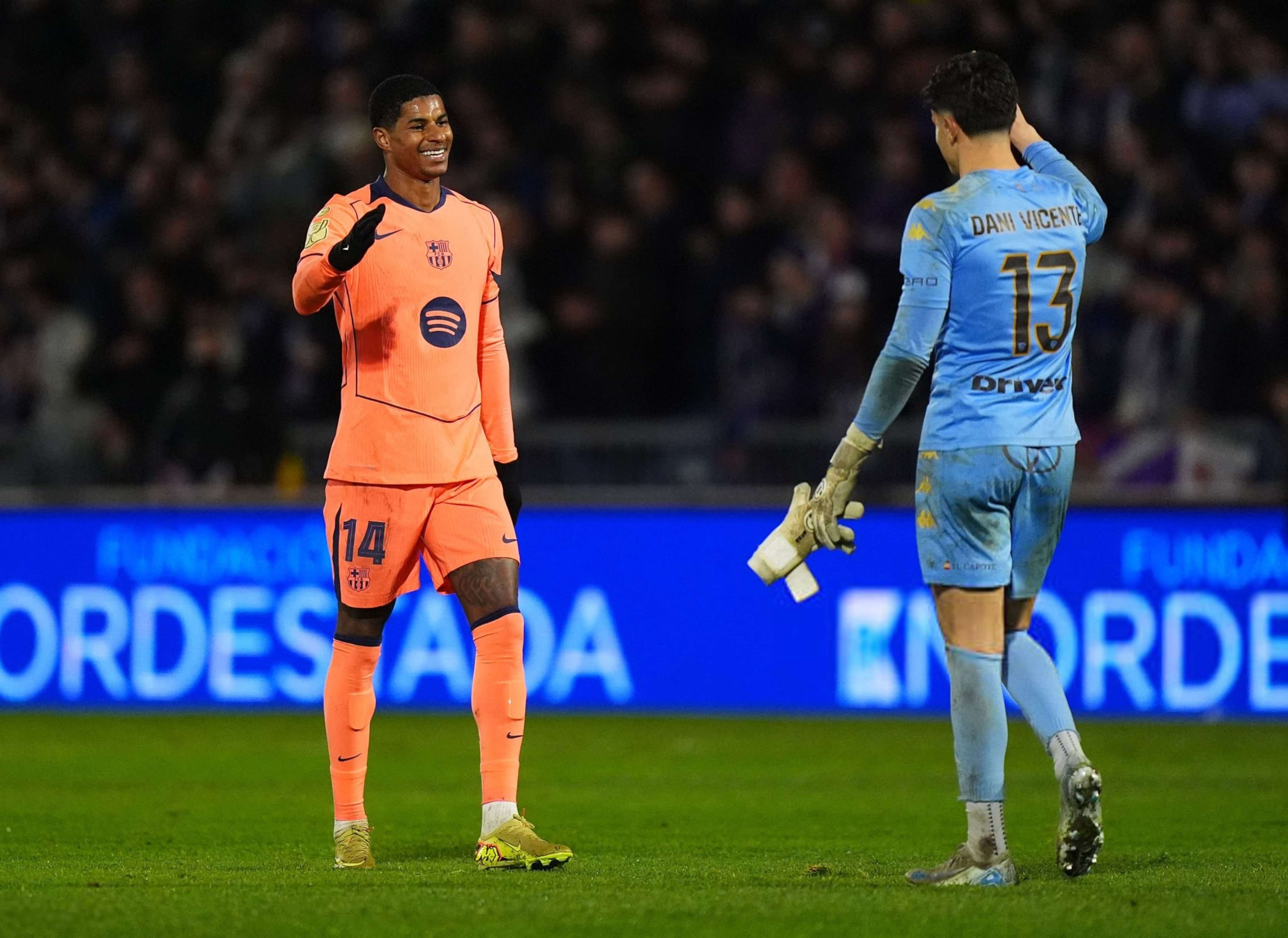 Christensen y Rashford rescatan al Barcelona y lo meten en octavos