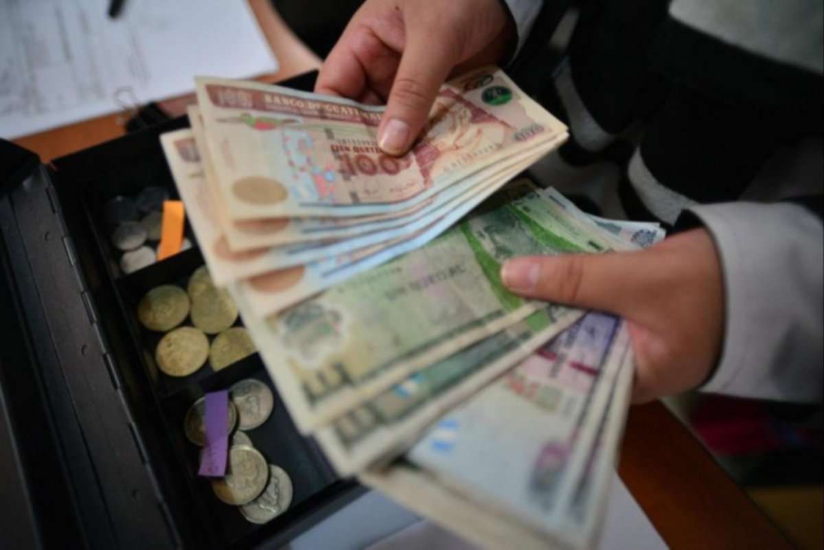 Entre cifras y realidad: 8 de cada 10 guatemaltecos ven equivocado el rumbo económico del país