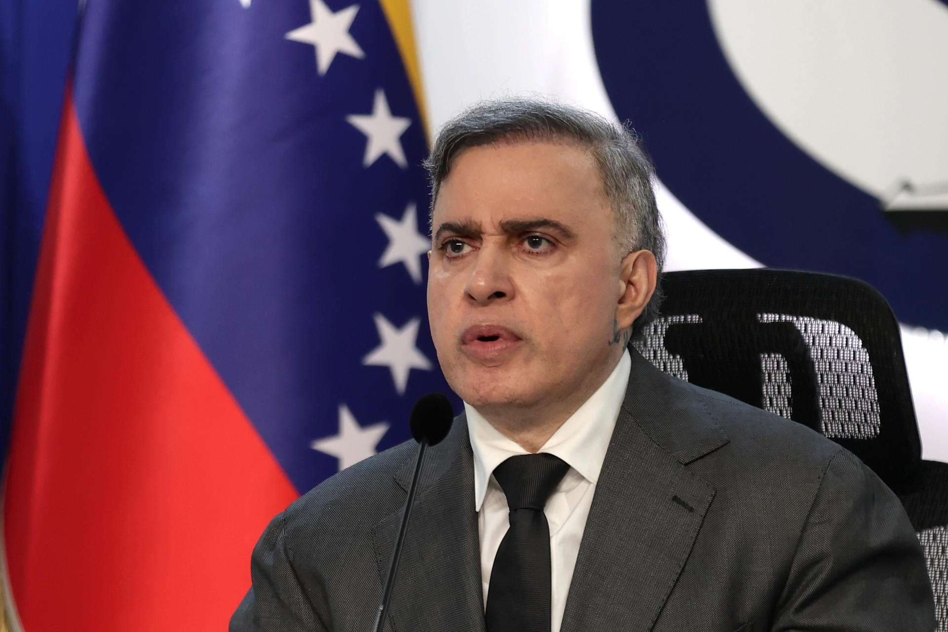 Fiscal general venezolano dice que Maduro cuenta con inmunidad por su cargo de presidente