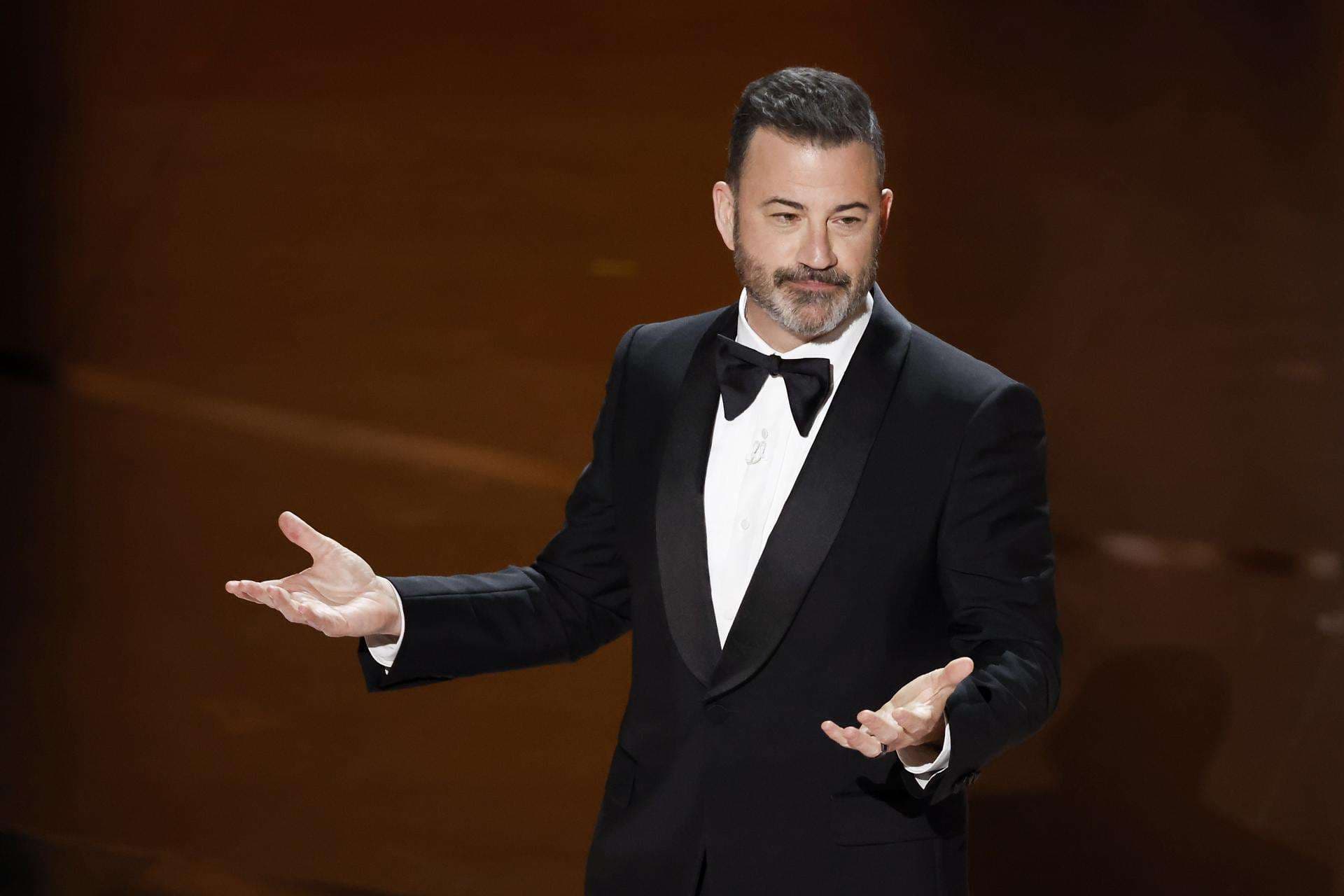 Jimmy Kimmel ofrece sus premios a Donald Trump a cambio de retirar al ICE de Mineápolis