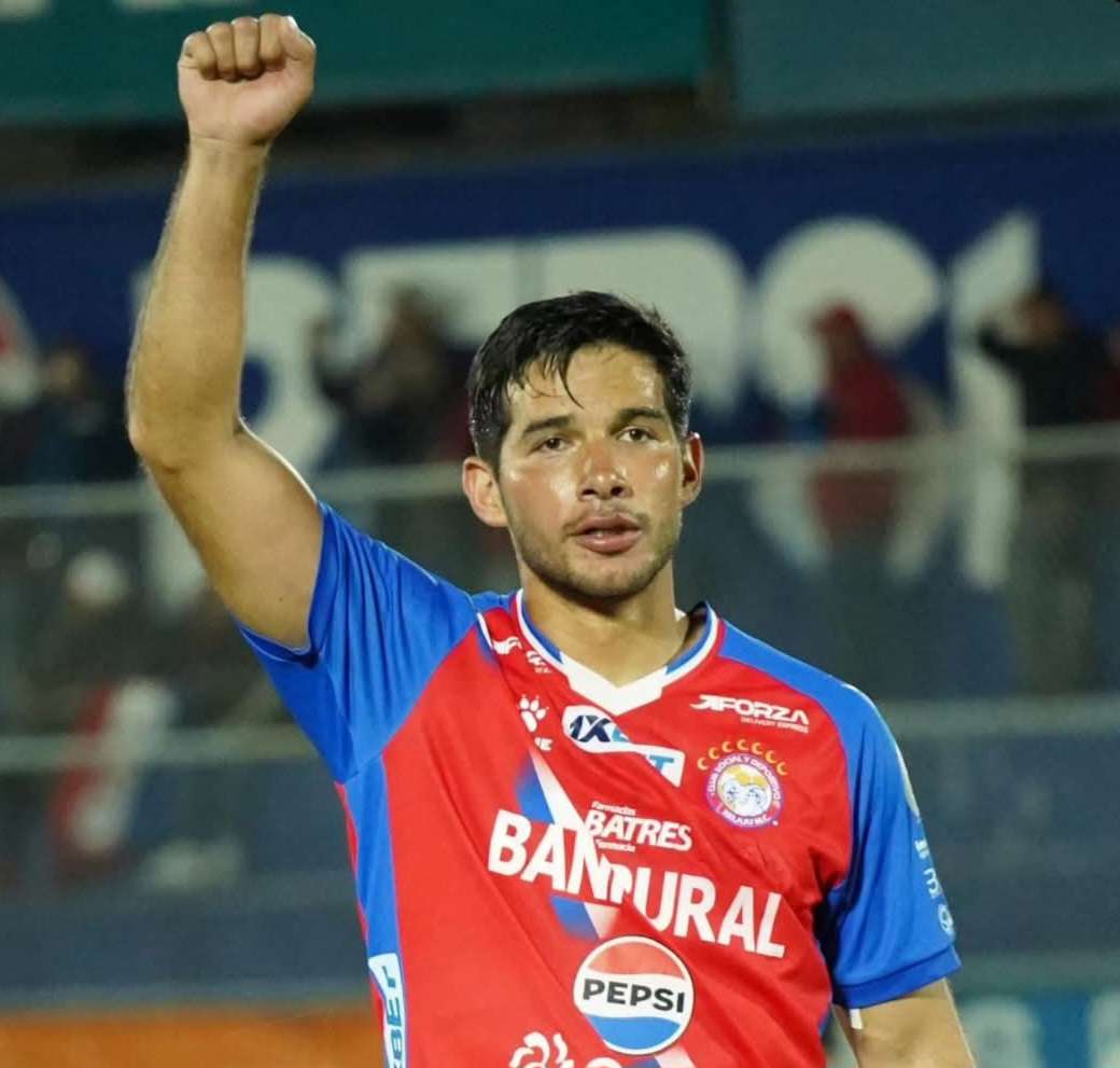 Xelajú golea a Aurora en el arranque del Clausura