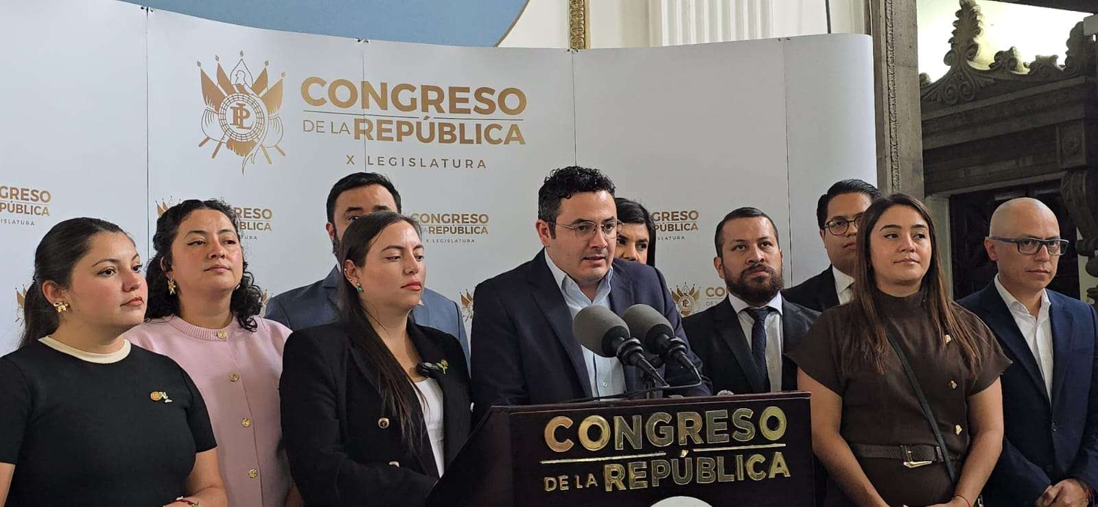Diputados oficialistas piden investigar presuntas irregularidades vinculadas a Sandra Torres