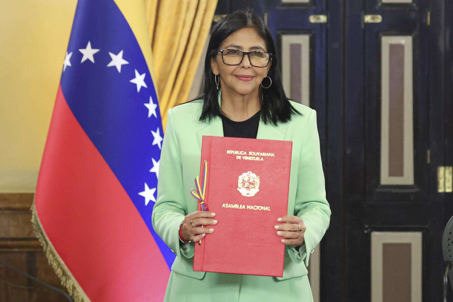 Delcy Rodríguez reitera que es la presidenta encargada de Venezuela tras la imagen publicada por Donald Trump