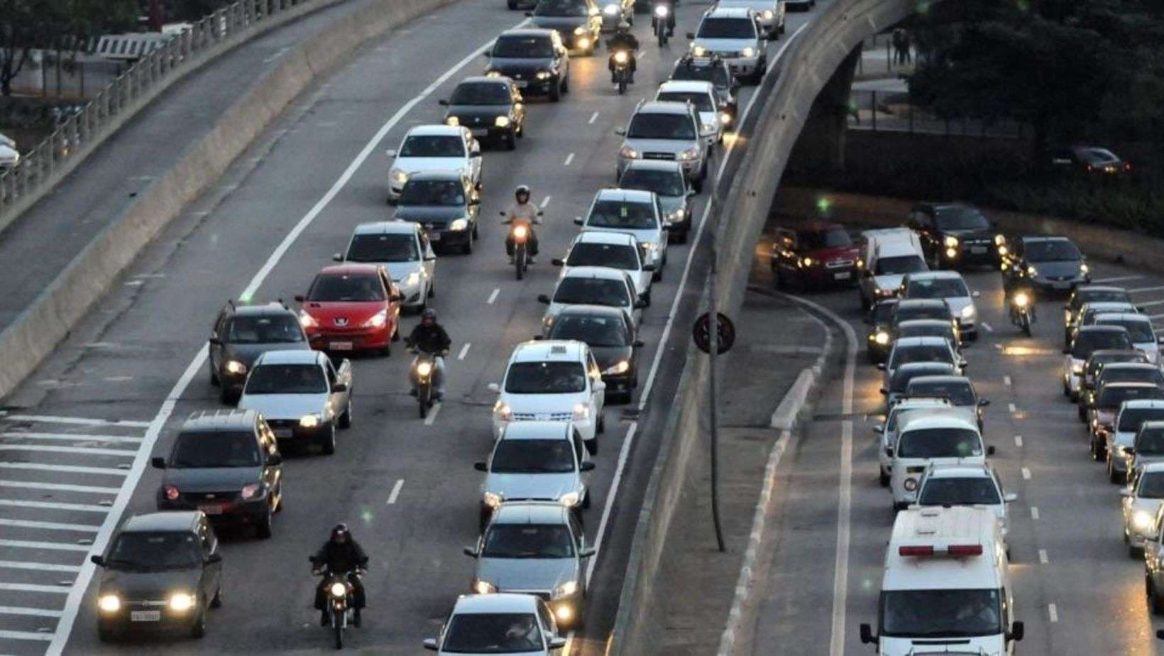 “No son restricciones, son soluciones”: diputado Rodas presenta plan vial para Ciudad de Guatemala