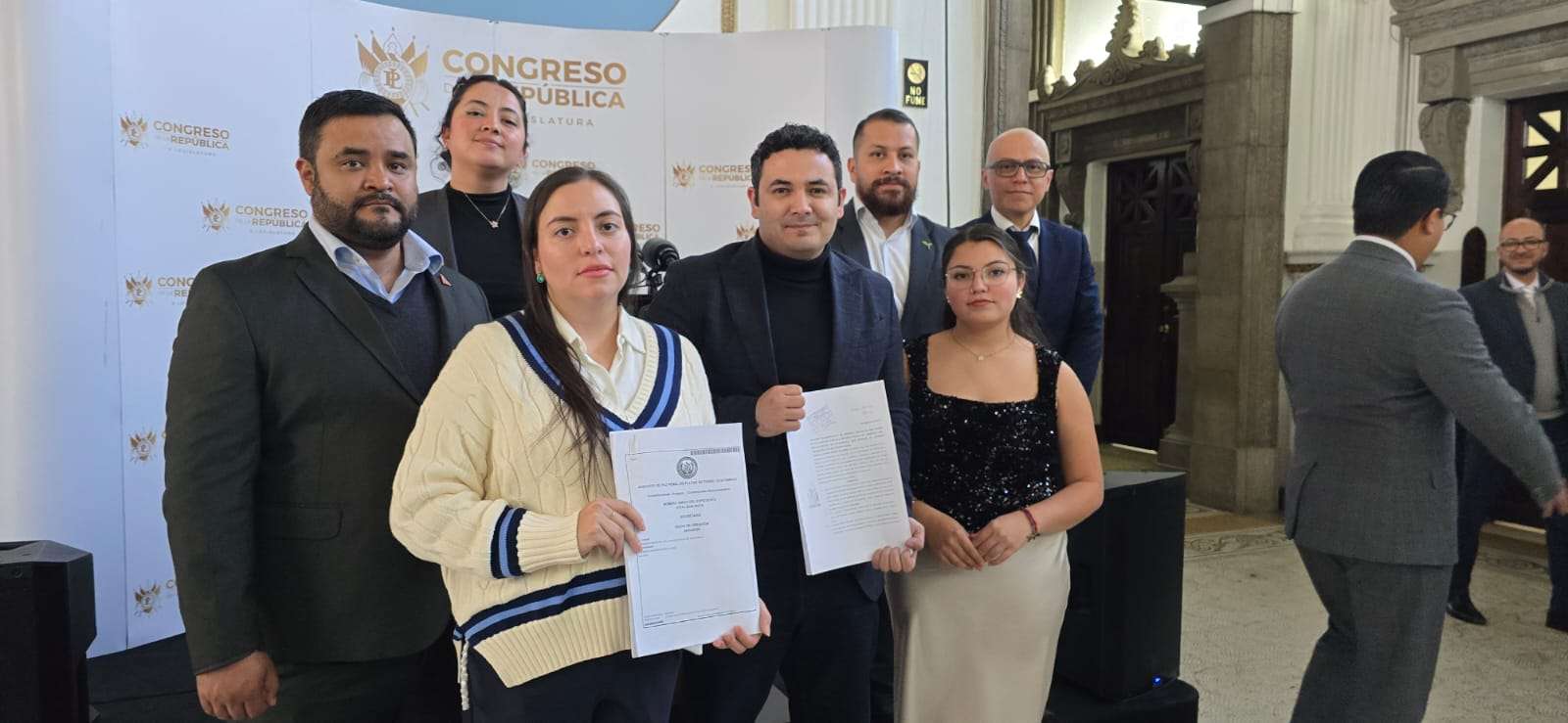 “No podemos permitir sombras de ilegalidad”: Bloque oficialista presenta amparo contra proyecto Aerómetro