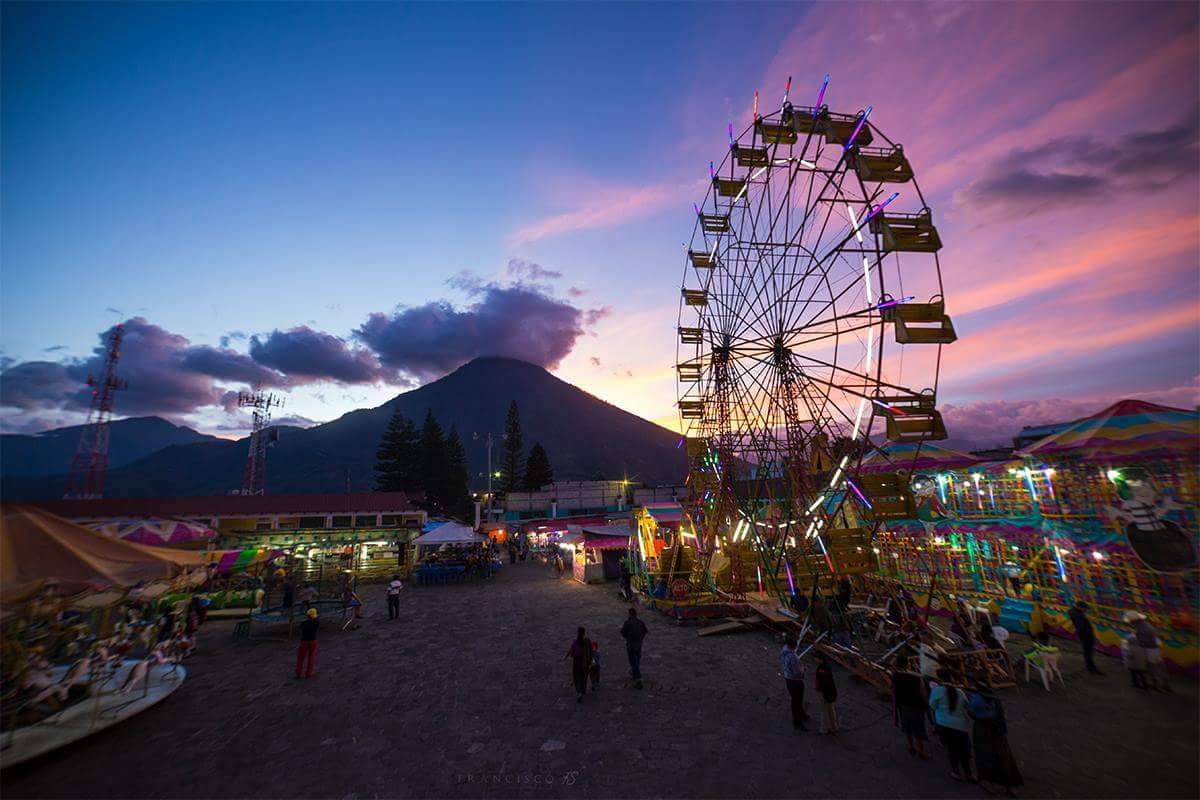 ¡La feria patronal de Sololá está a flor de piel!