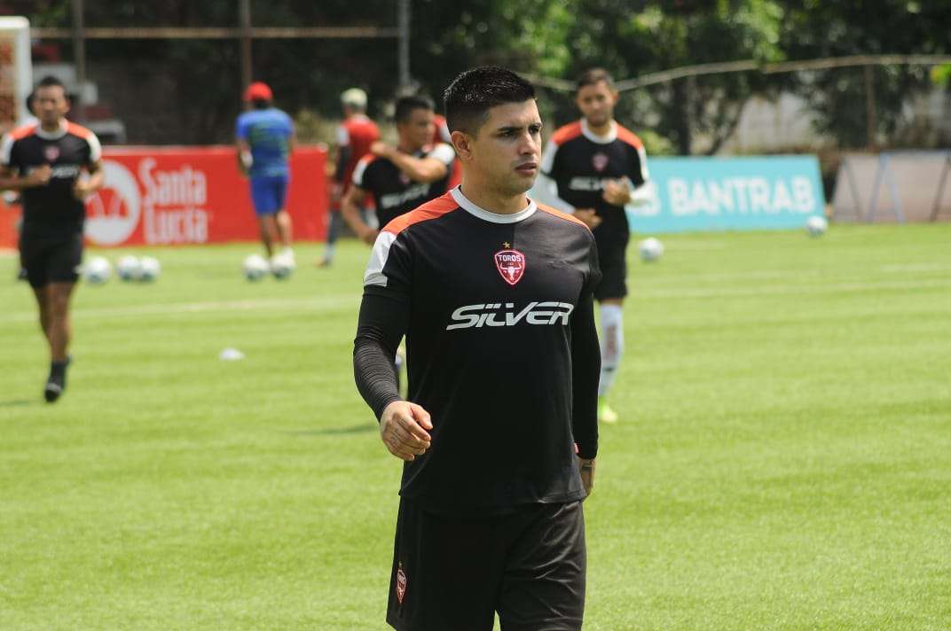 Adrián Marín Malacateco