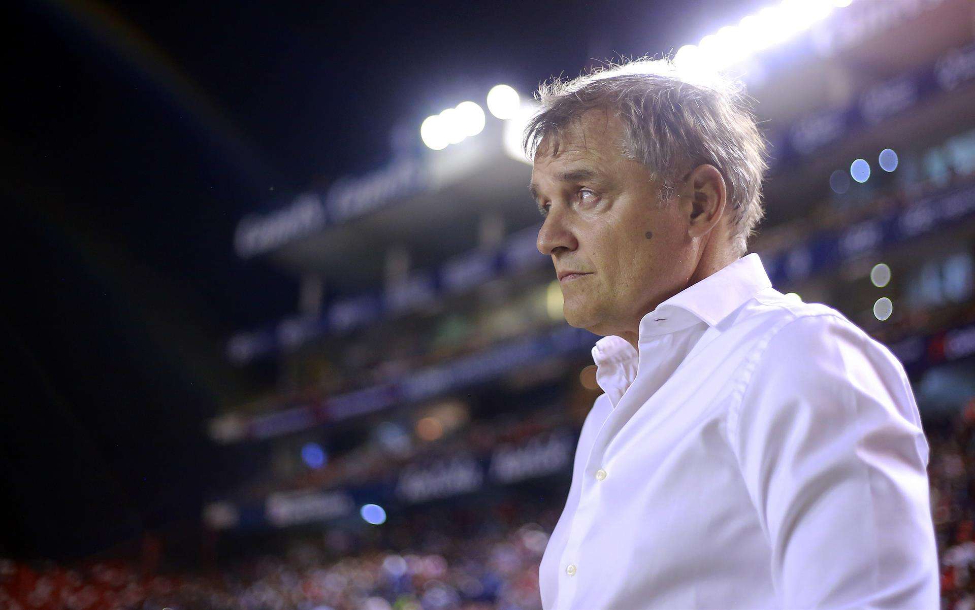 Fotografía de archivo del exentrenador de Cruz Azul, Diego Aguirre. EFE/Víctor Cruz