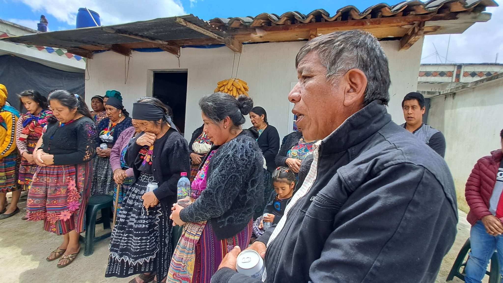 Chuipatachaj, San Cristóbal, Totonicapán espera restos de madre e hija localizadas en socavón