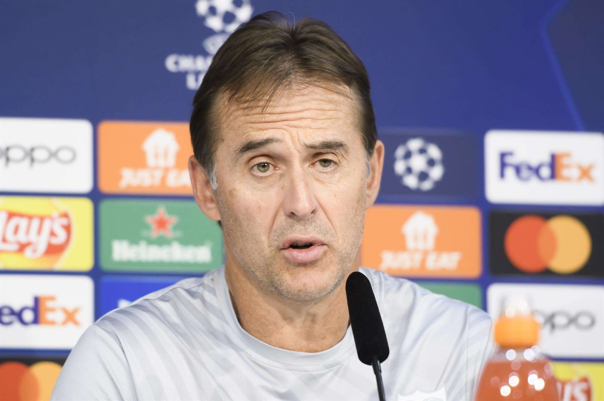 El entrenador del Sevilla, Julen Lopetegui, en la rueda de prensa previa al encuentro de la Liga de Campeones contra el Manchester City. EFE/Raúl Caro