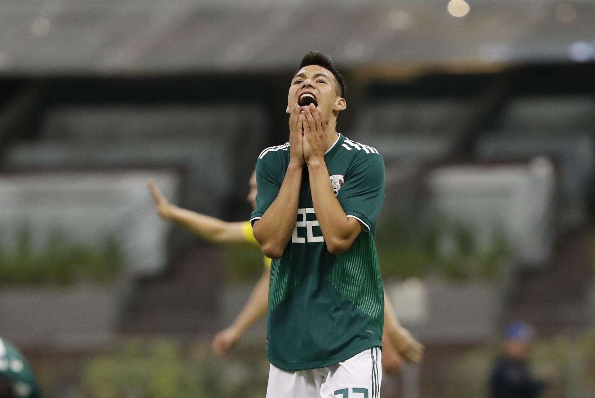 Hirving Lozano anotó, a los 85 minutos, el gol del triunfo de la selección mexicana de fútbol, en un partido amistoso contra Perú, en el estadio Rose Bowl, en Pasadena (CA, EE.UU.). En la imagen un registro de archivo de otra actuación de Lozano con su selección. EFE/Jorge Núñez