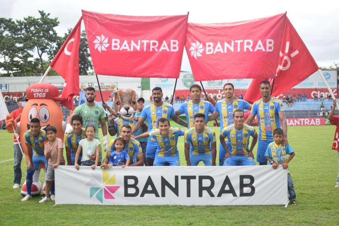 Santa Lucía Cotz: «verdades y rumores» de fichajes