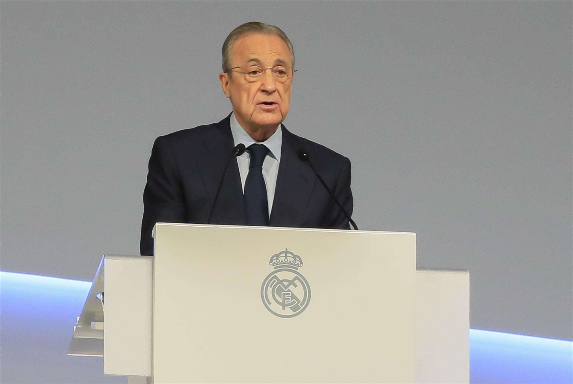 El presidente del Real Madrid, Florentino Pérez, durante las Asambleas Generales Ordinaria y Extraordinaria de socios. EFE/ Fernando Alvarado