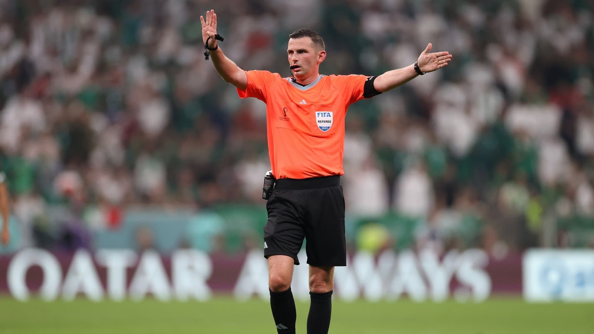 árbitro michael oliver