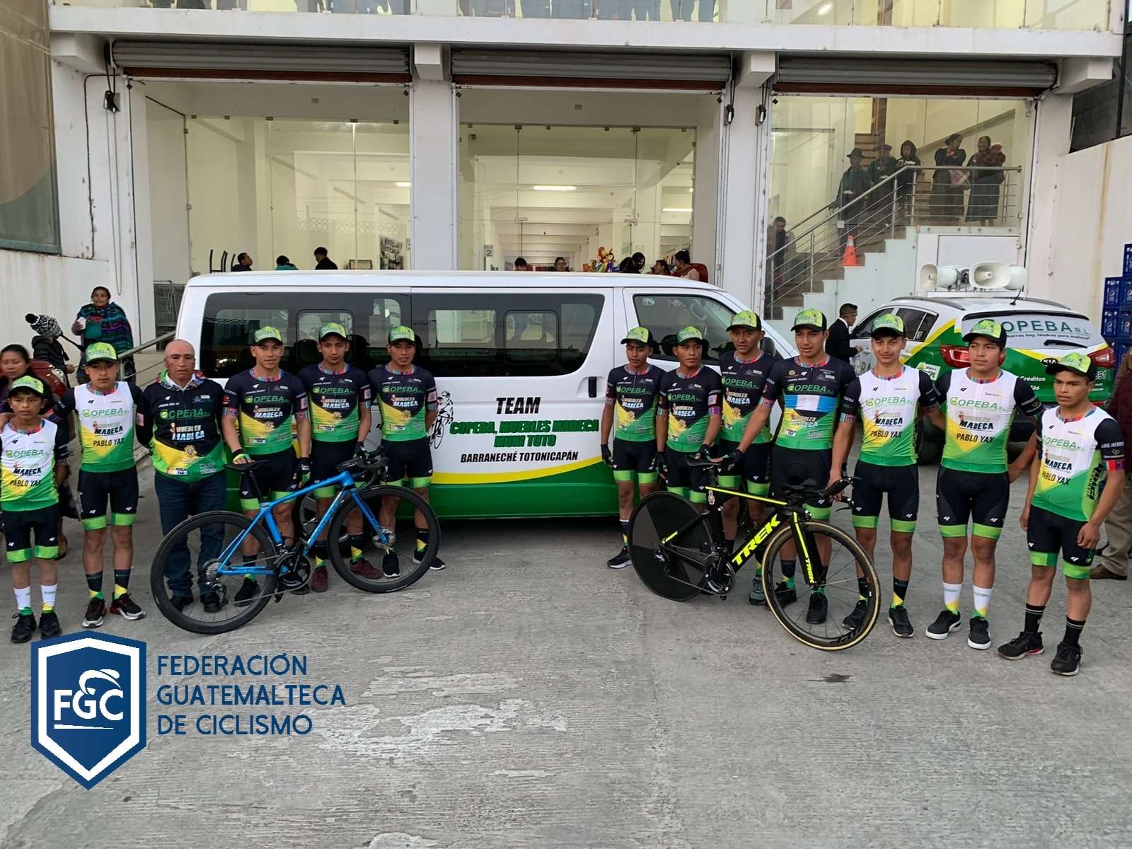 Alfredo Ajpacajá COPEBA-Muebles Madeca- Muni de Totonicapán.