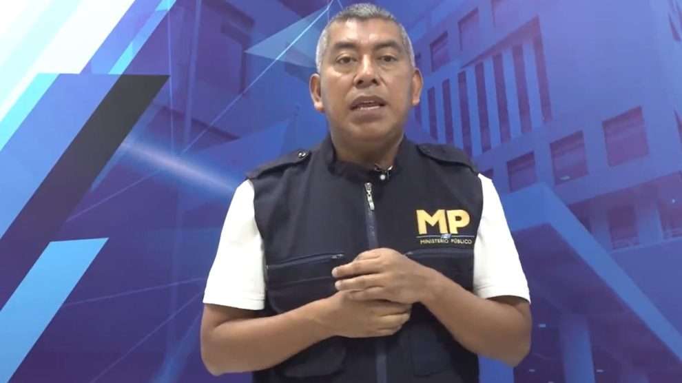 Curruchiche Manuel León