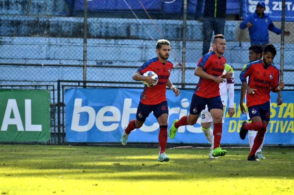 Municipal Mixco Matías Rotondi