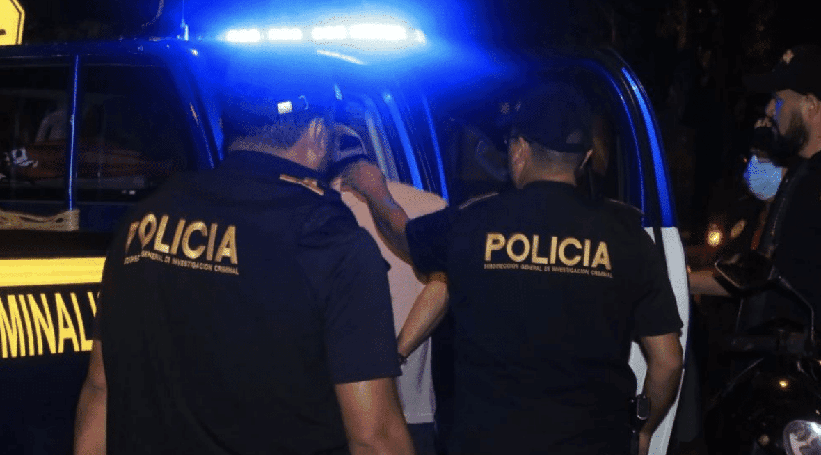 Condenan a agentes de la PNC a 5 años de cárcel por pedir "mordida"