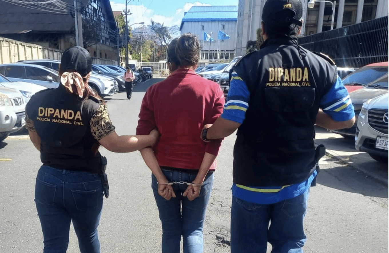 En menos de un mes, ha sido detenida tres veces acusada de extorsión