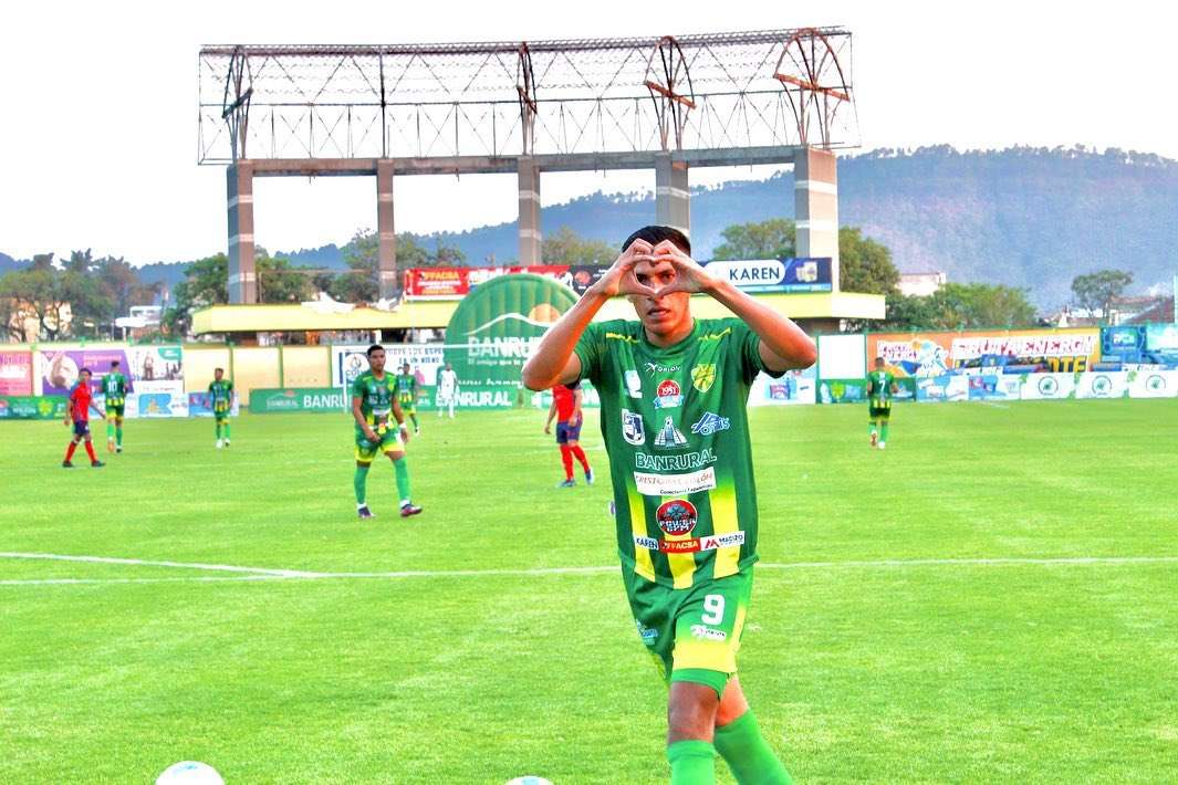 Xinabajul GErson Tinoco