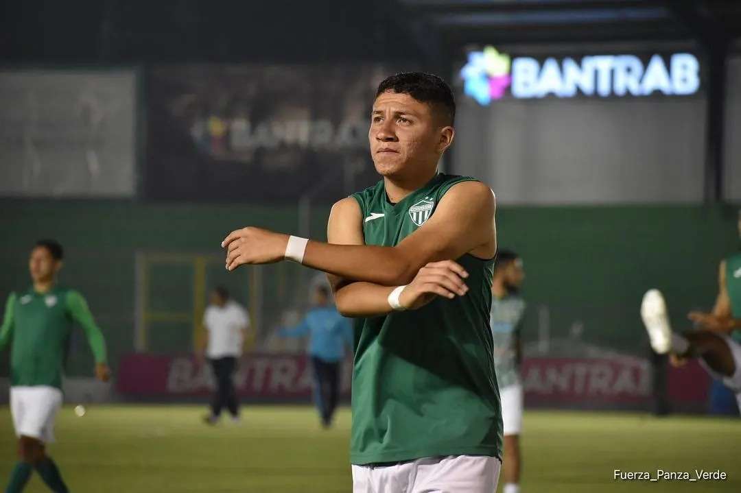 Antigua GFC Oseas Guerra exseleccionado Sub17