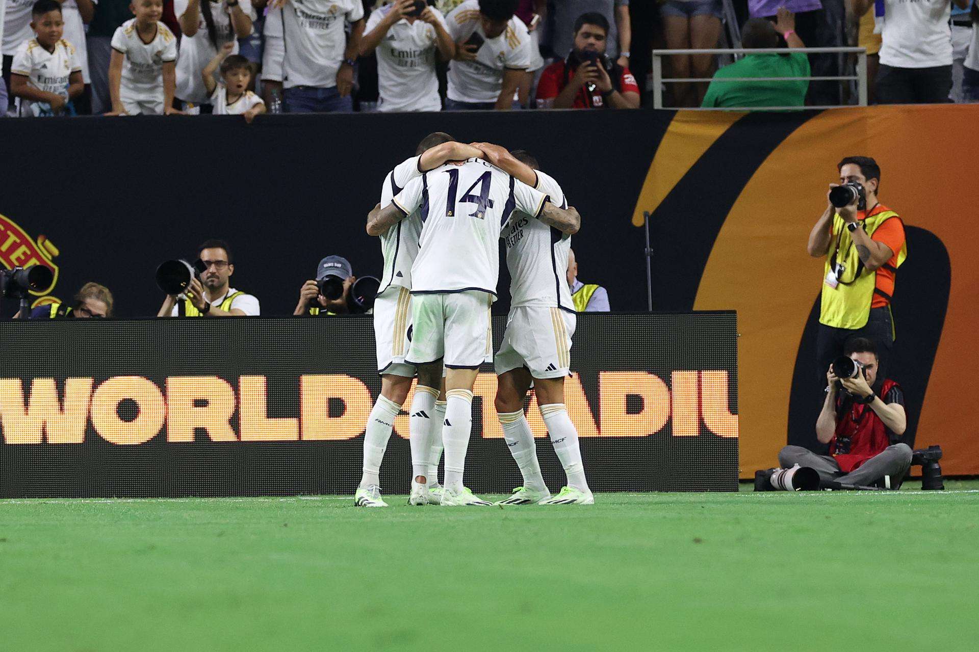 Barcelona y Real Madrid llevan la magia del clásico a Dallas