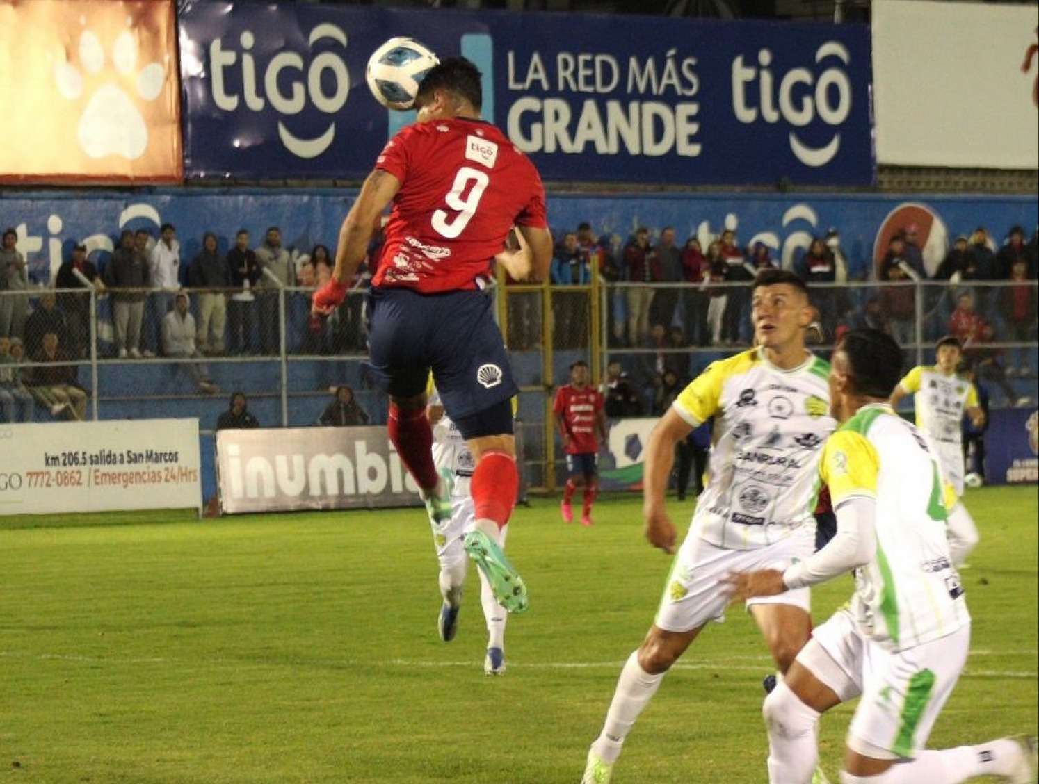 Xelajú MC cede puntos ante Xinabajul