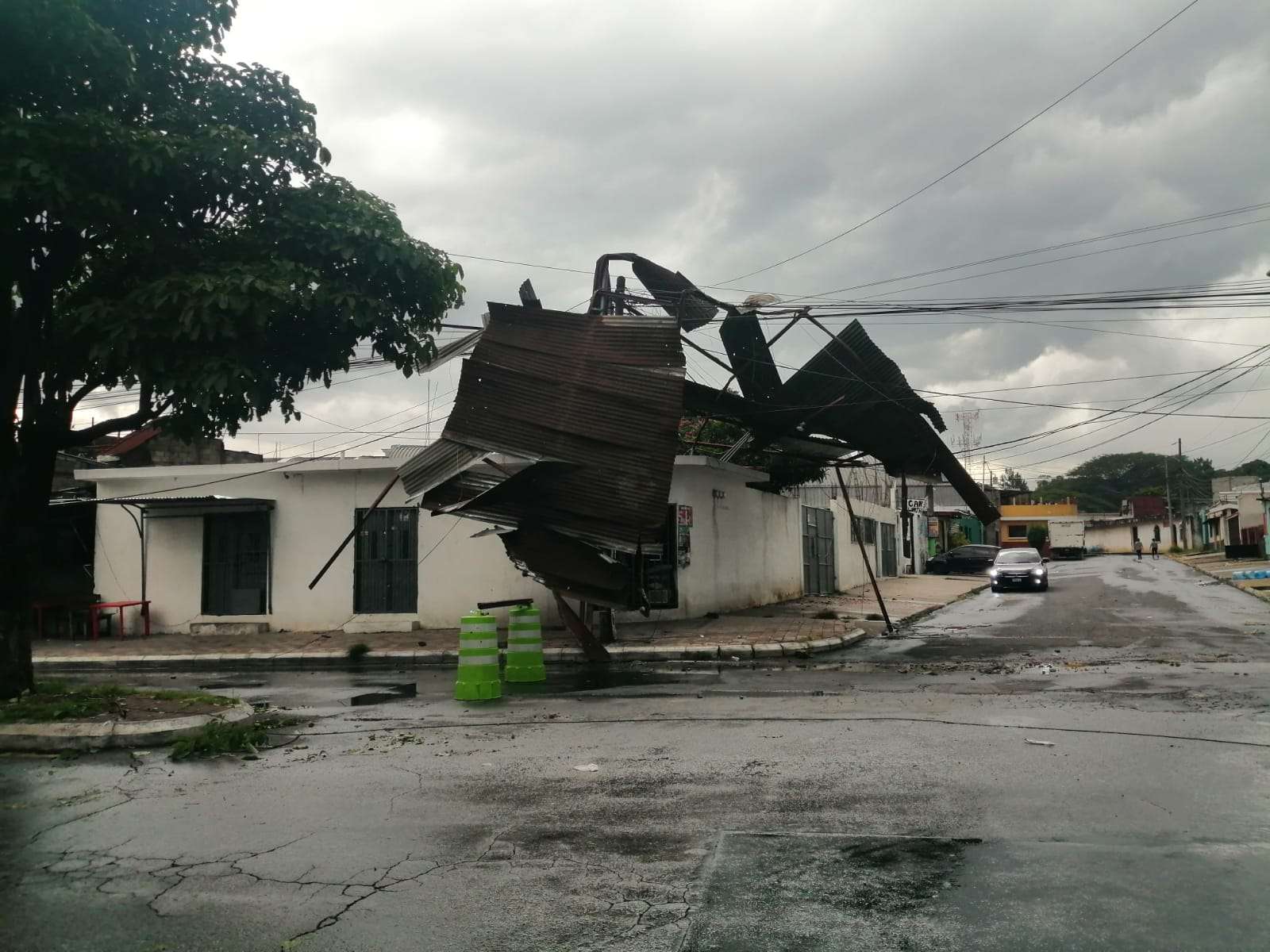EN FOTOS | Lluvia genera complicaciones en sectores de la capital