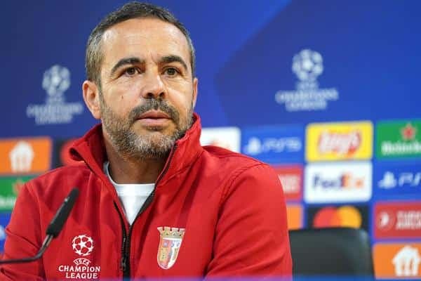 Artur Jorge, durante la conferencia de prensa previa al partido contra el Real Madrid en Braga.EFE/EPA/HUGO DELGADO
