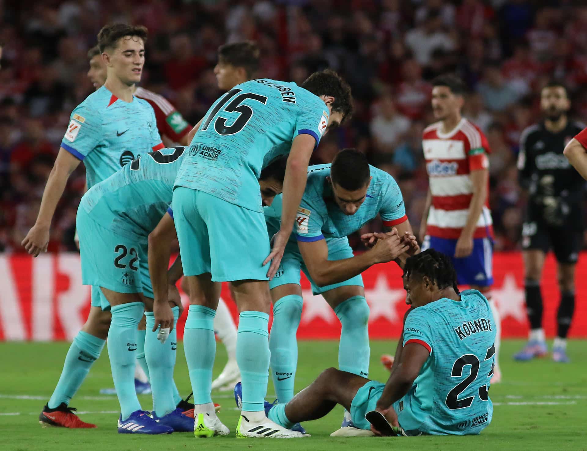 Kounde sufre un esguince de rodilla y será sometido a pruebas