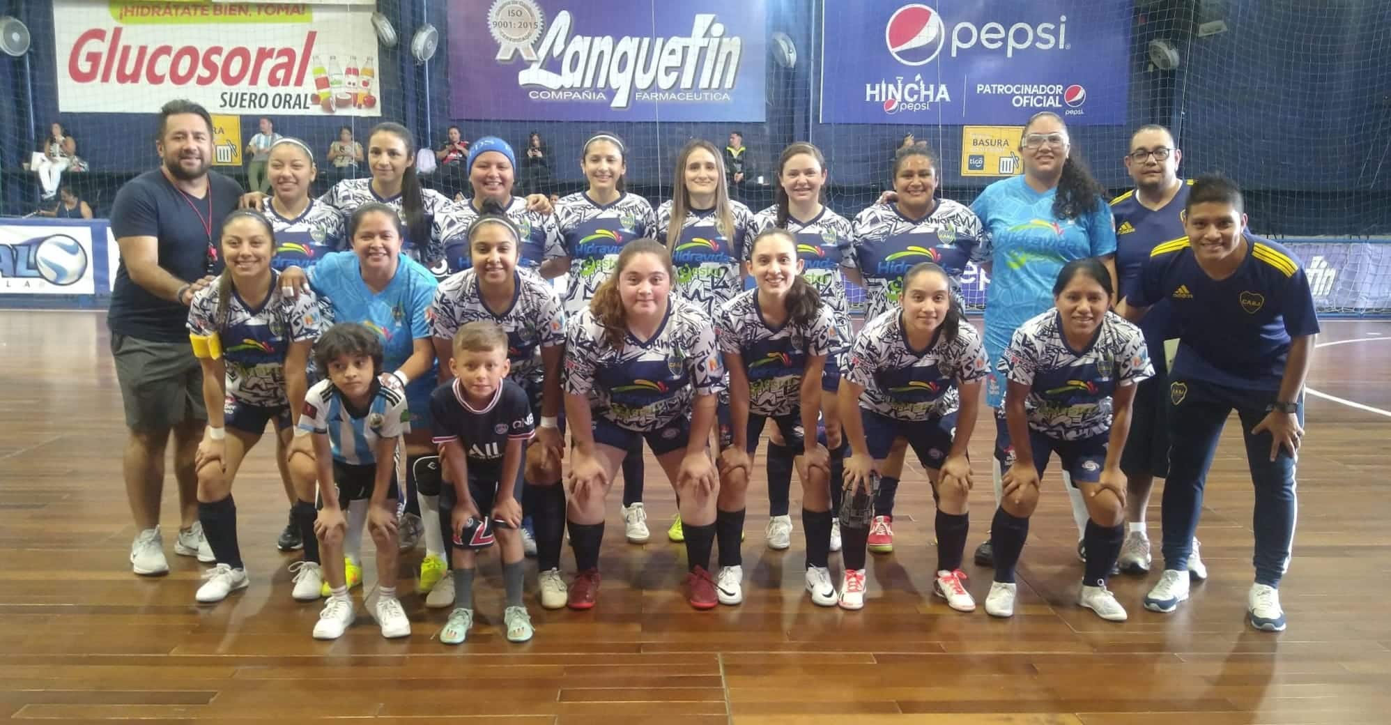 Equipo de futsal femenino cumplen con partidos de fogueo