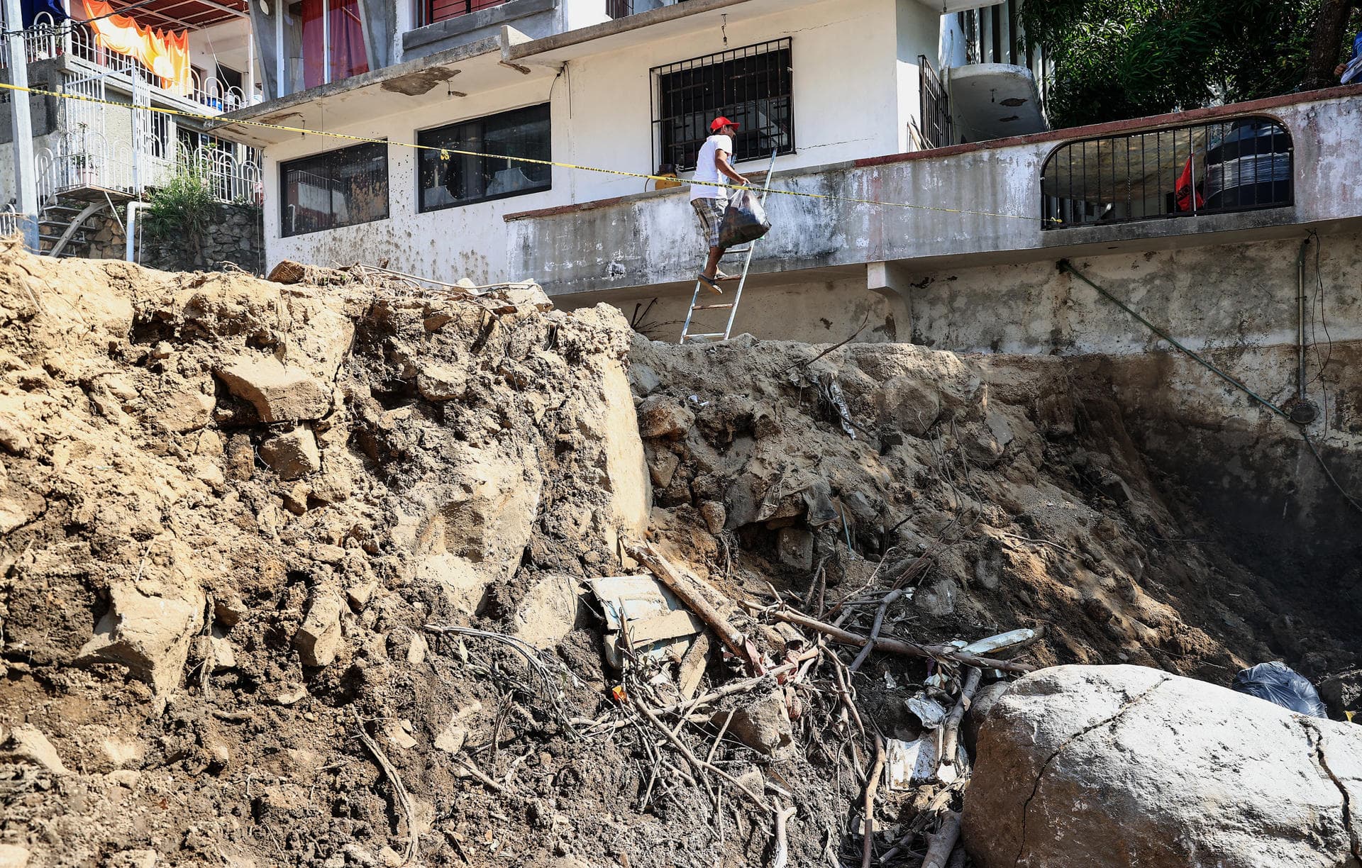 Huracán Otis: México eleva a 49 los muertos tras tres semanas