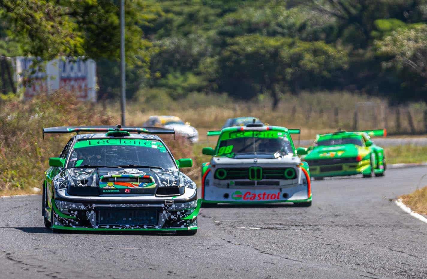 El experimentado piloto Raymond Zaid tocó la gloria al ganar el título de manera apabullante en la división GTR PRO, y así convertirse en el primer corredor bicampeón en 12 años de historia del “All Series” by Botoneta y Botoneta Racing Team en el Automovilismo de Guatemala.