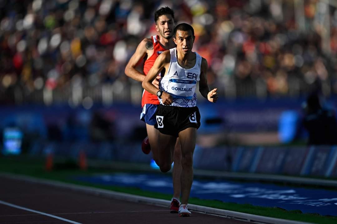 Alberto González le da a Guatemala otra presea en Santiago 2023