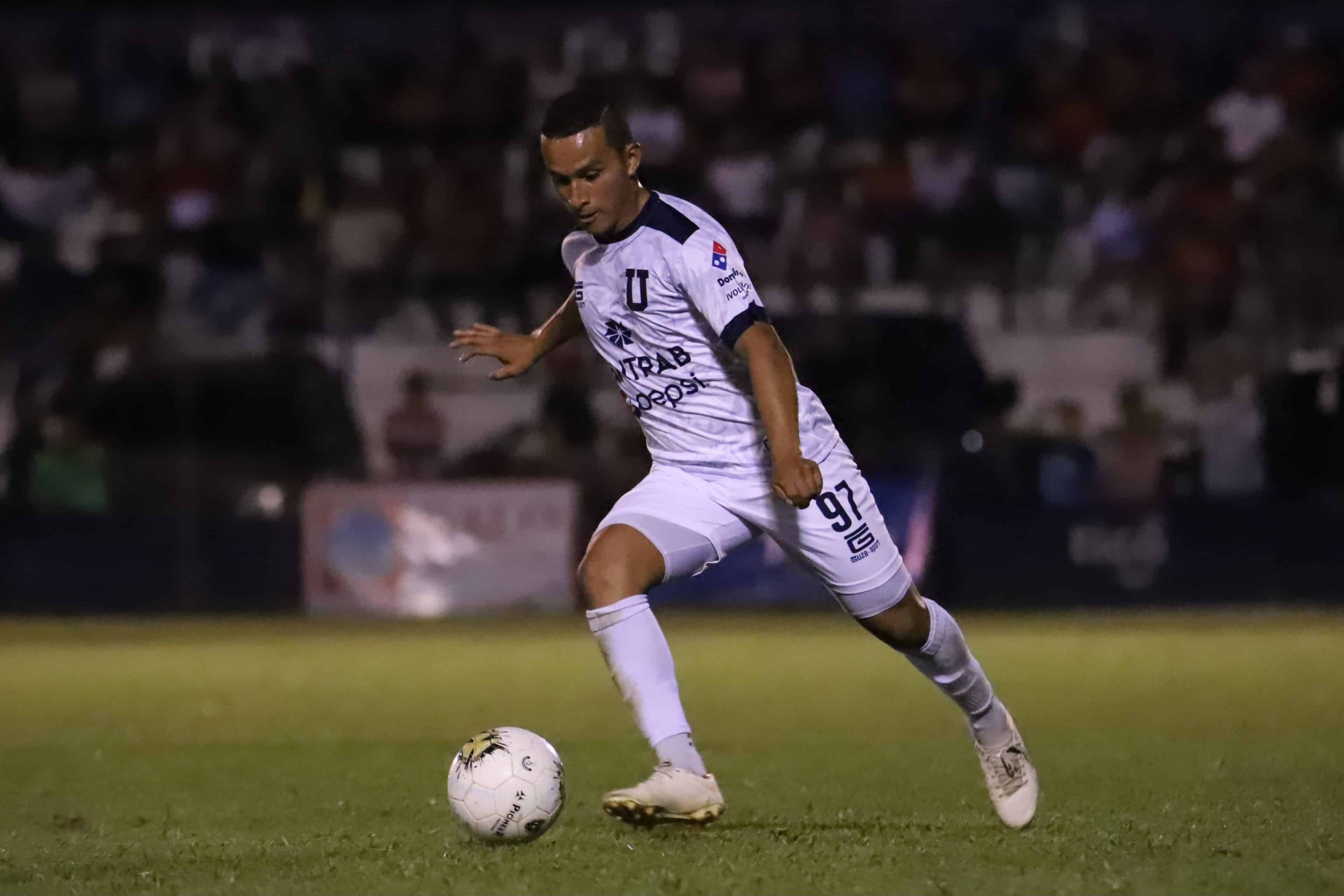 Universidad vs Sacachispas