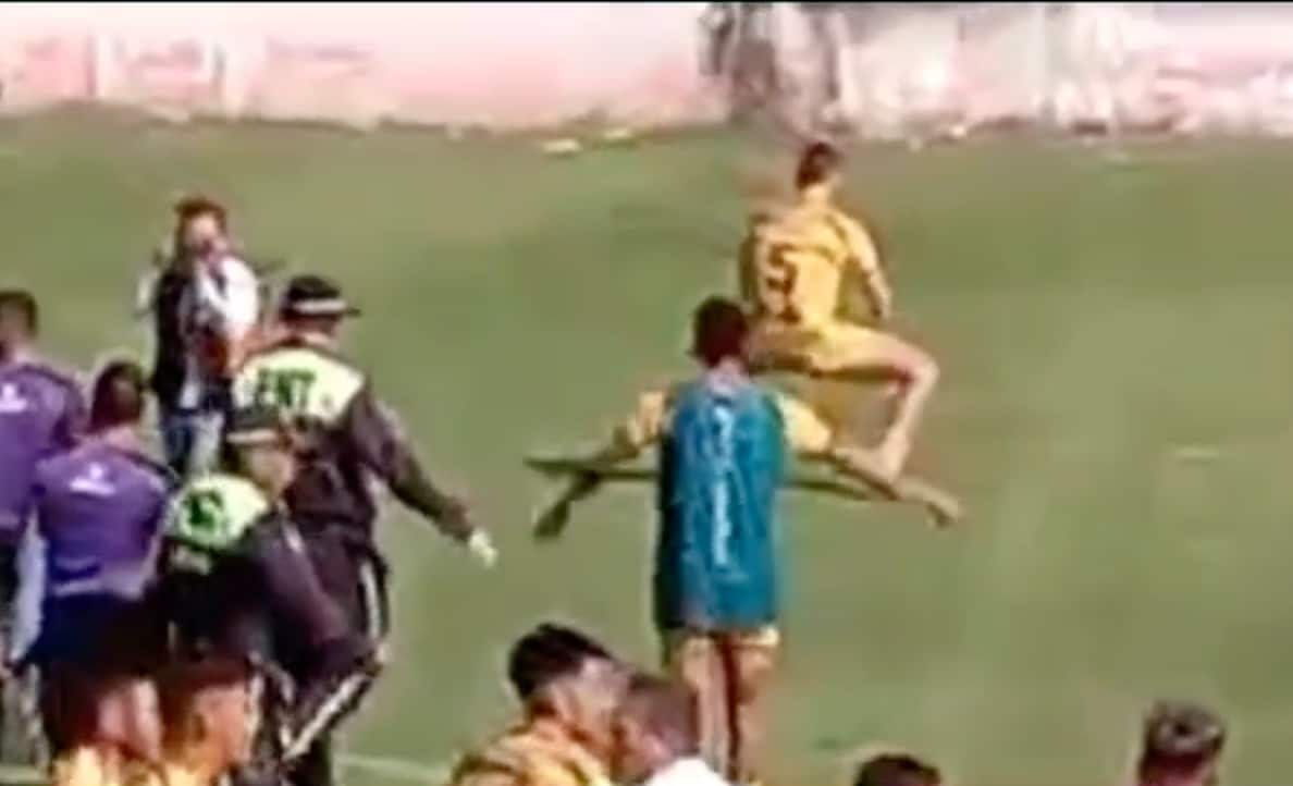 Elias Enoc Vásquez provoca a la afición de Iztapa y recibe fuerte sanción