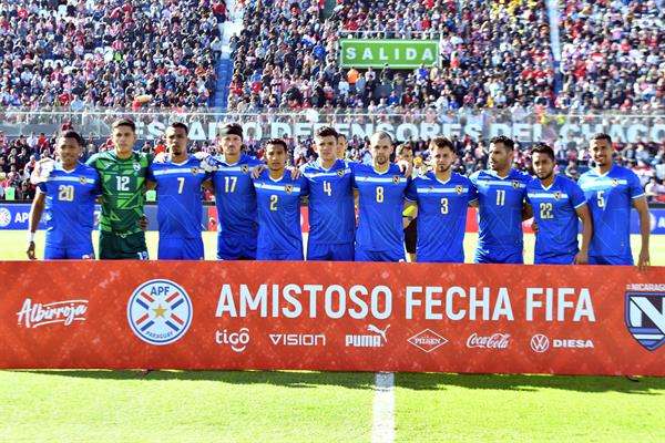 Los jugadores de Nicaragua posa previo a un partido amistoso contra la Selección de Paraguay, en el Estadio Defensores del Chaco en Asunción (Paraguay). Imagen de archivo. EFE/ Daniel Piris