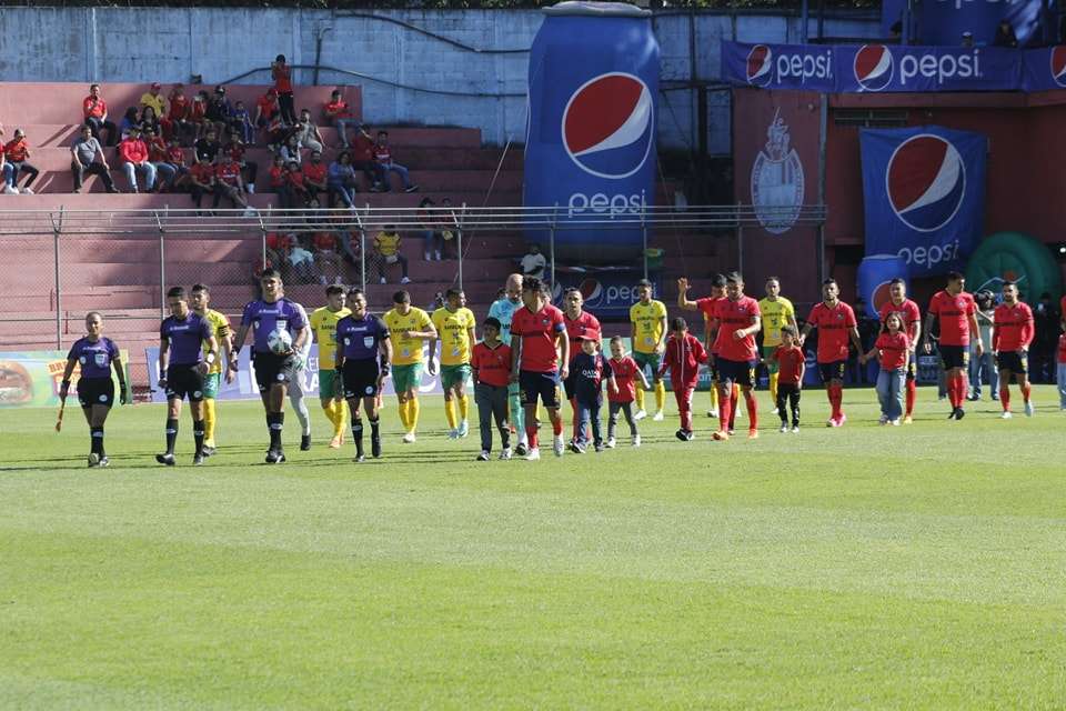 árbitros Liga Nacional Clausura 2024 árbitro