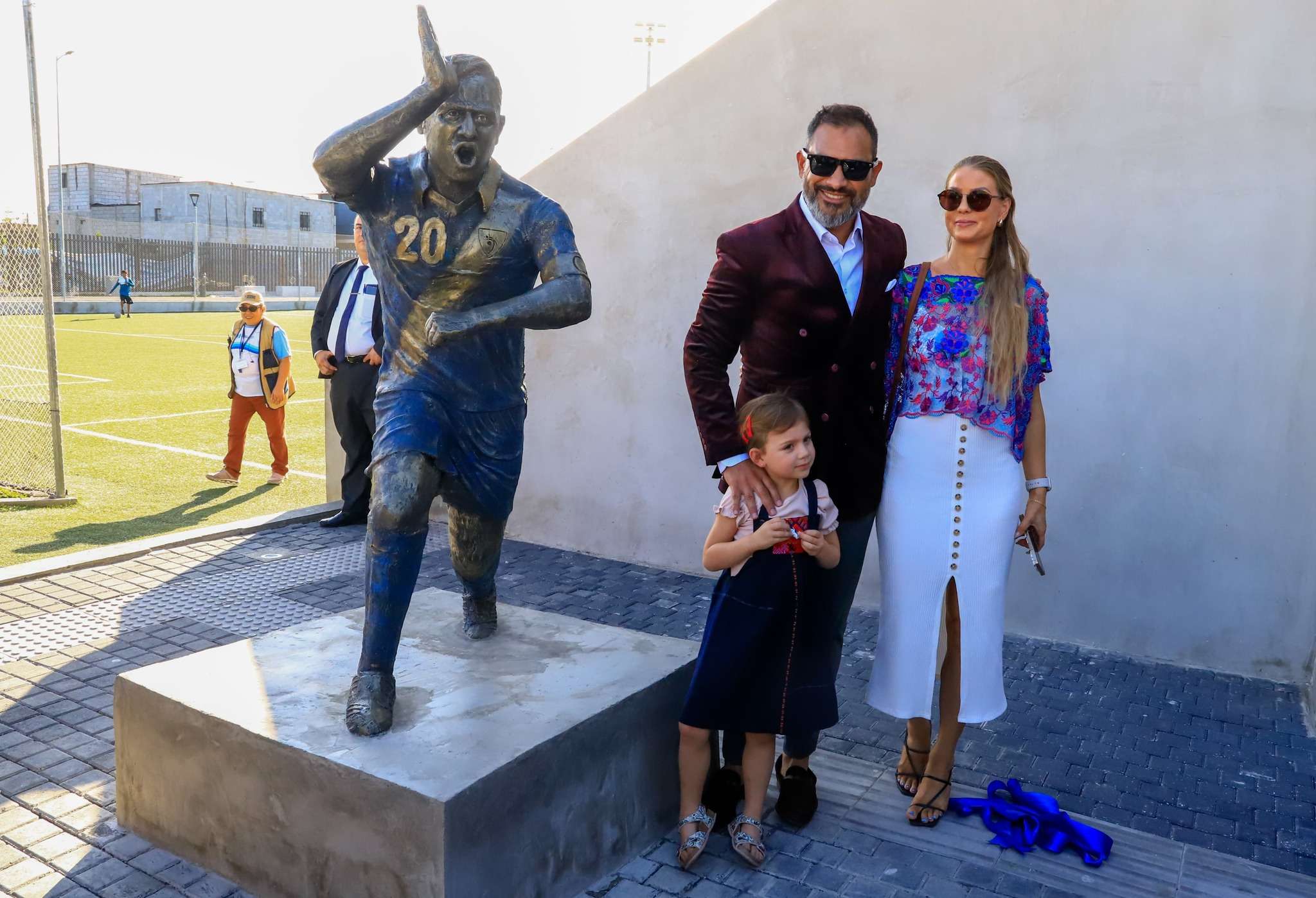 Pescado Ruiz recibe un reconocimiento especial por su trayectoria como jugador