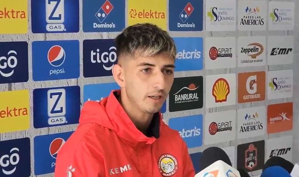 Marcos Roseti volante argentino es la gran novedad del Xelajú MC para el torneo Clausura 2024 tras convertirse en el último fichaje.