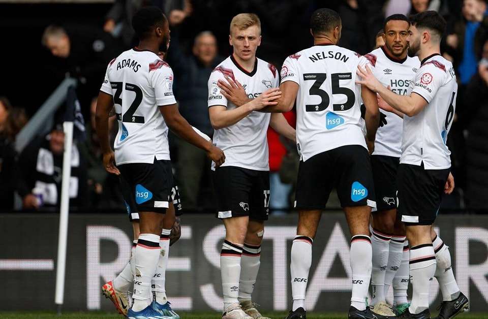 Nathaniel Mendez Laing Derby County Legionarios