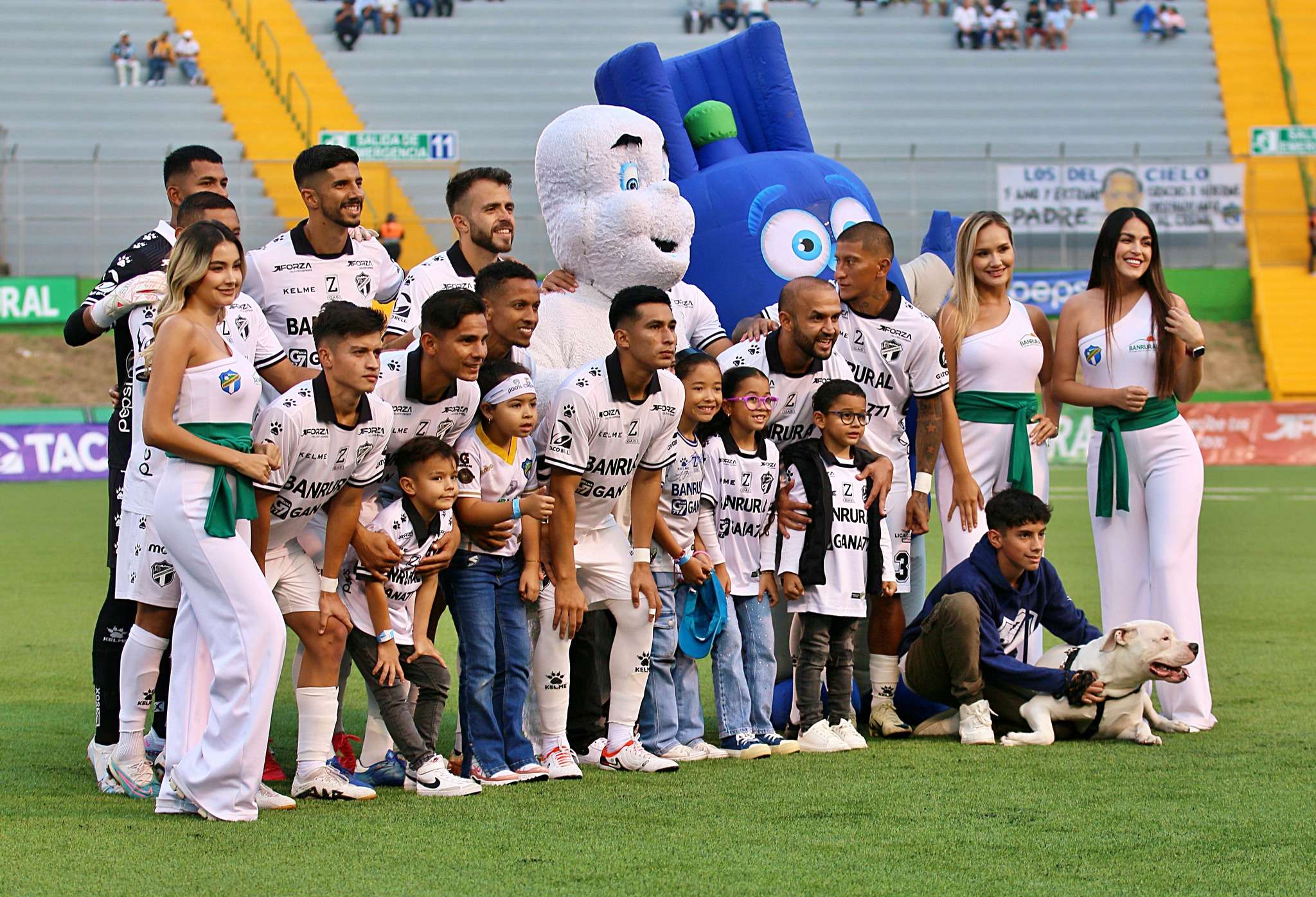 Comunicaciones Clausura 2024 previo a Clásico 328
