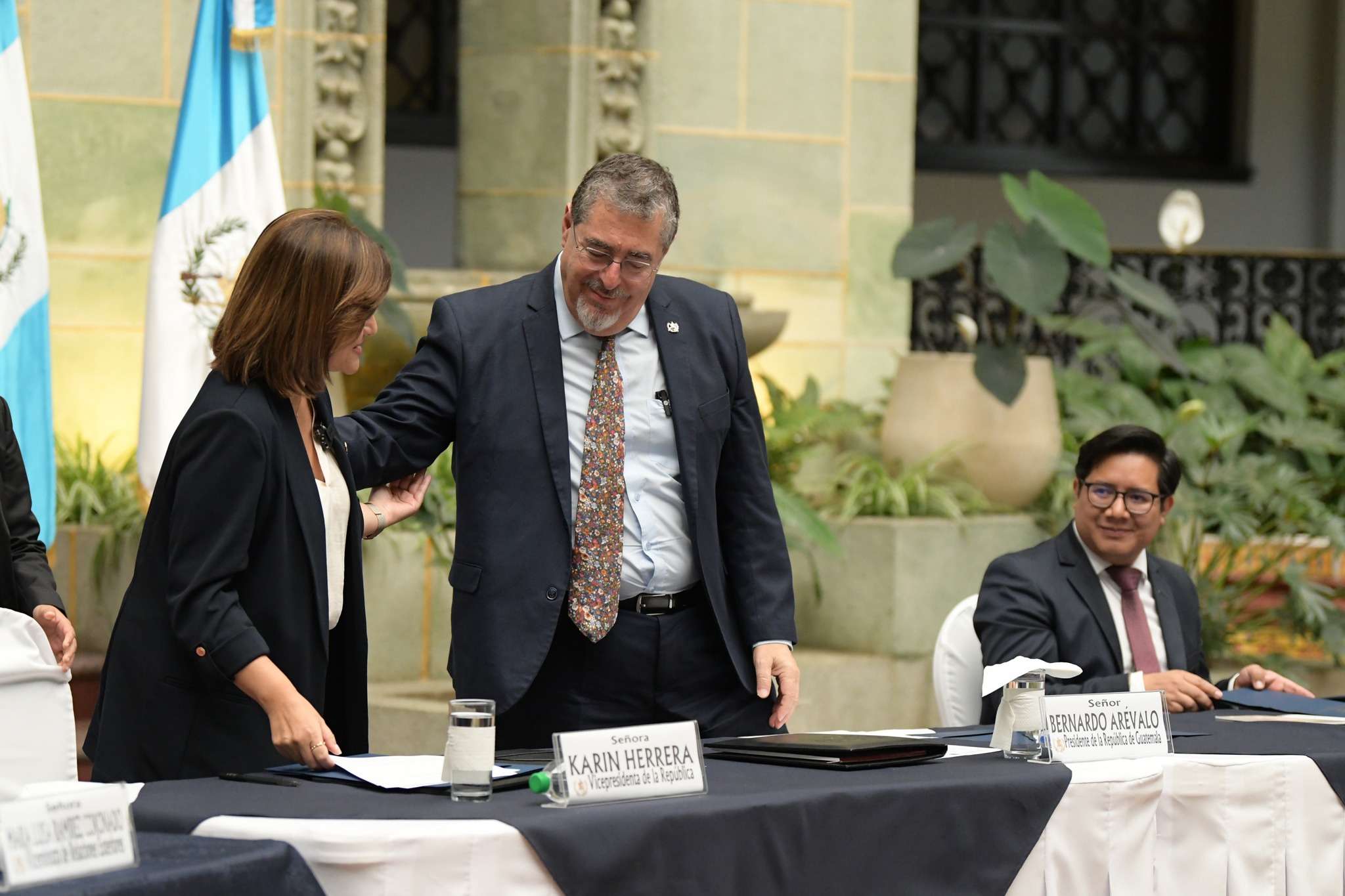 Bernardo Arévalo - Karin Herrera